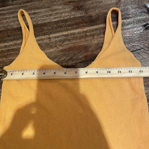 🎀 Vince 100% cashmere orange lightweight knit tank top xxs - Picture 11 of 12
